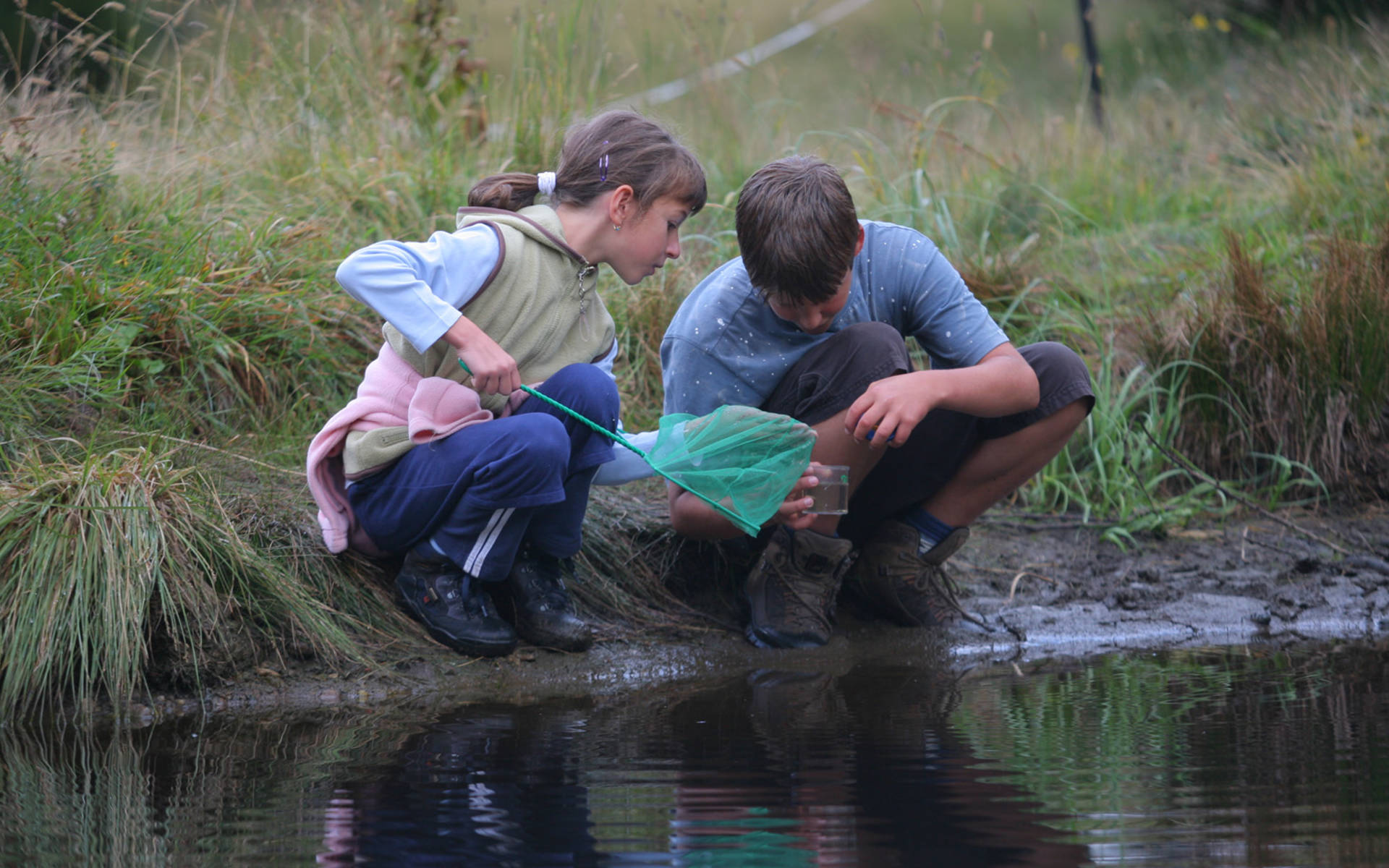 Kinder am Wasser © Pro Natura Ticino